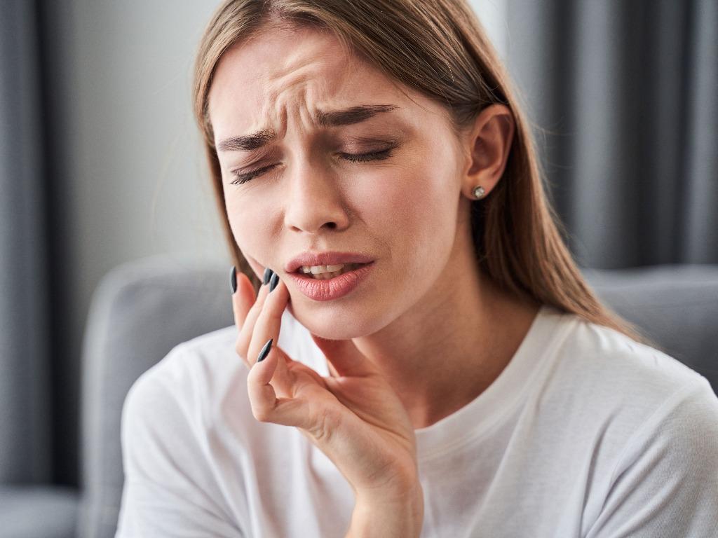 W jaki sposób uśmierzyć ból zęba po leczeniu kanałowym?