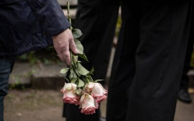 Usługi pogrzebowe. Ktoś kto zajmie się organizacją pogrzebu